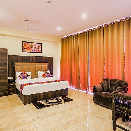 Fabhotel The Kiara Near Igi Delhi Airport 新德里 外观 照片
