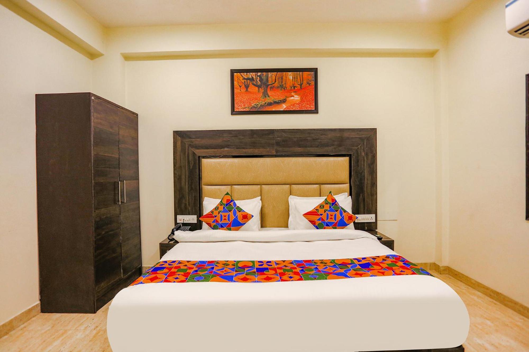 Fabhotel The Kiara Near Igi Delhi Airport 新德里 外观 照片