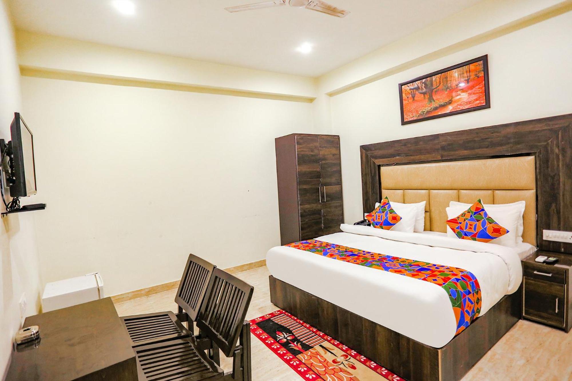 Fabhotel The Kiara Near Igi Delhi Airport 新德里 外观 照片