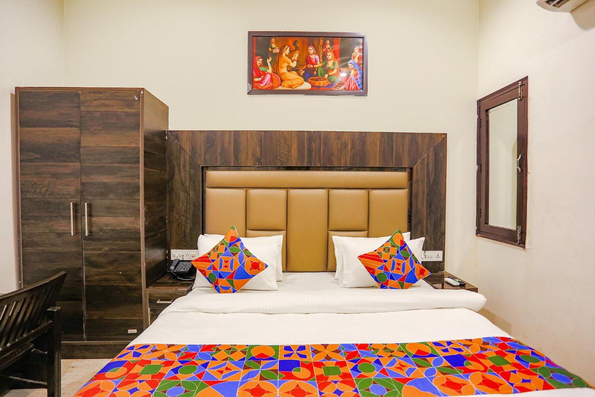 Fabhotel The Kiara Near Igi Delhi Airport 新德里 外观 照片