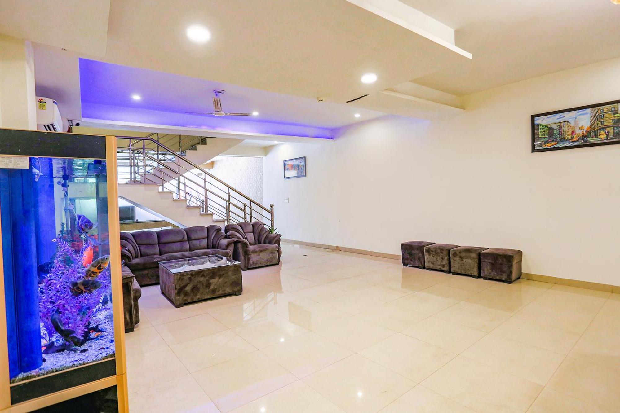Fabhotel The Kiara Near Igi Delhi Airport 新德里 外观 照片