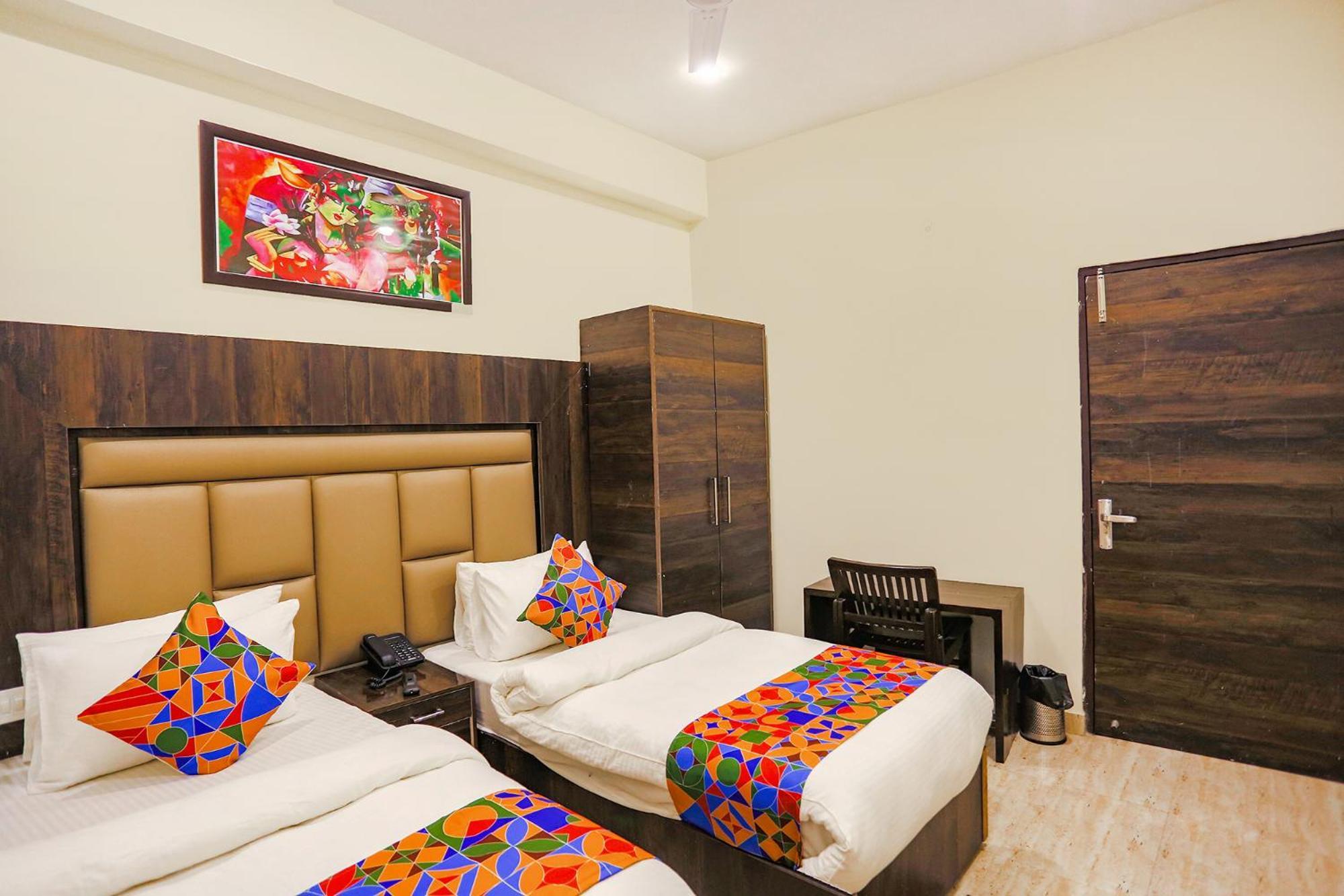 Fabhotel The Kiara Near Igi Delhi Airport 新德里 外观 照片