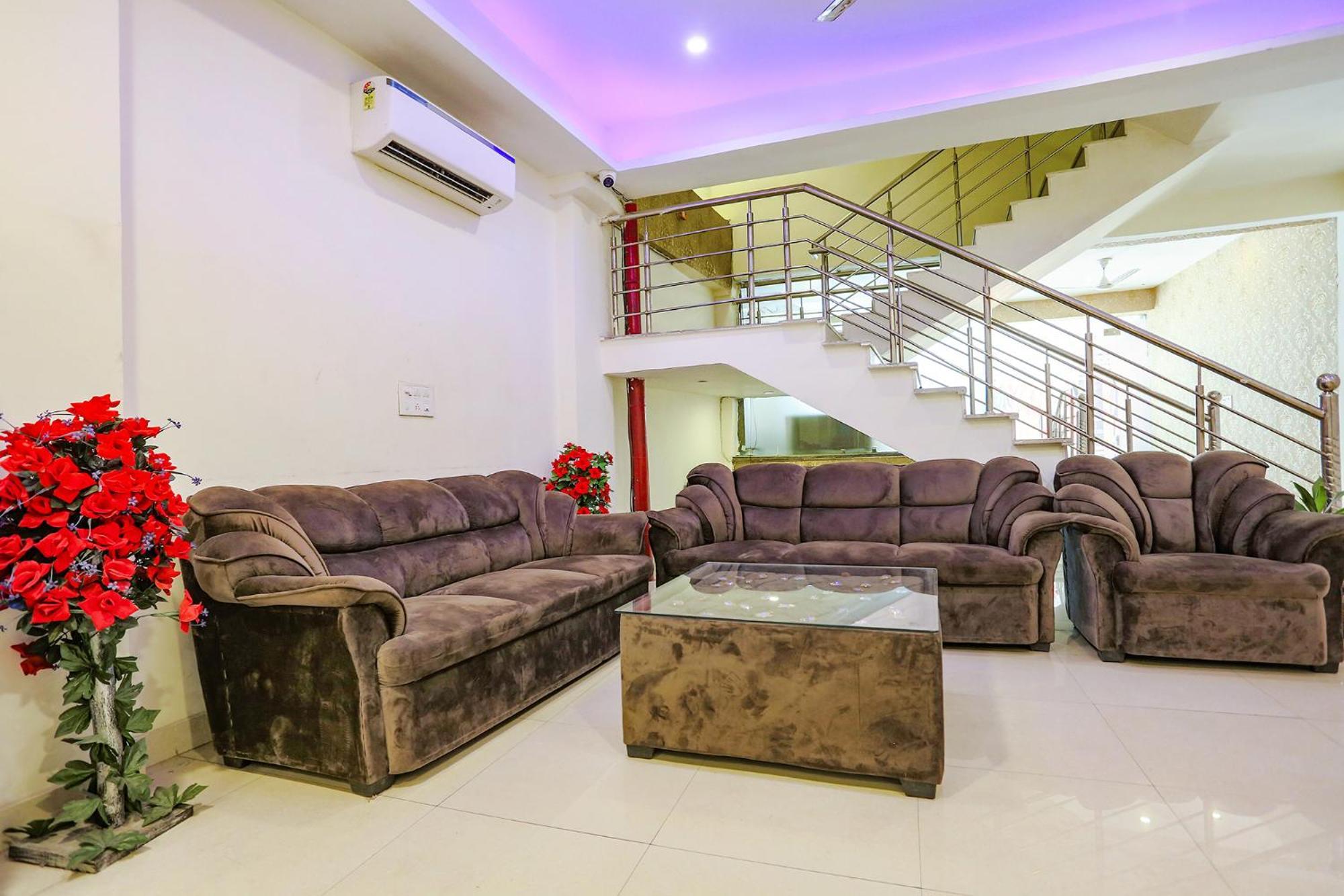 Fabhotel The Kiara Near Igi Delhi Airport 新德里 外观 照片