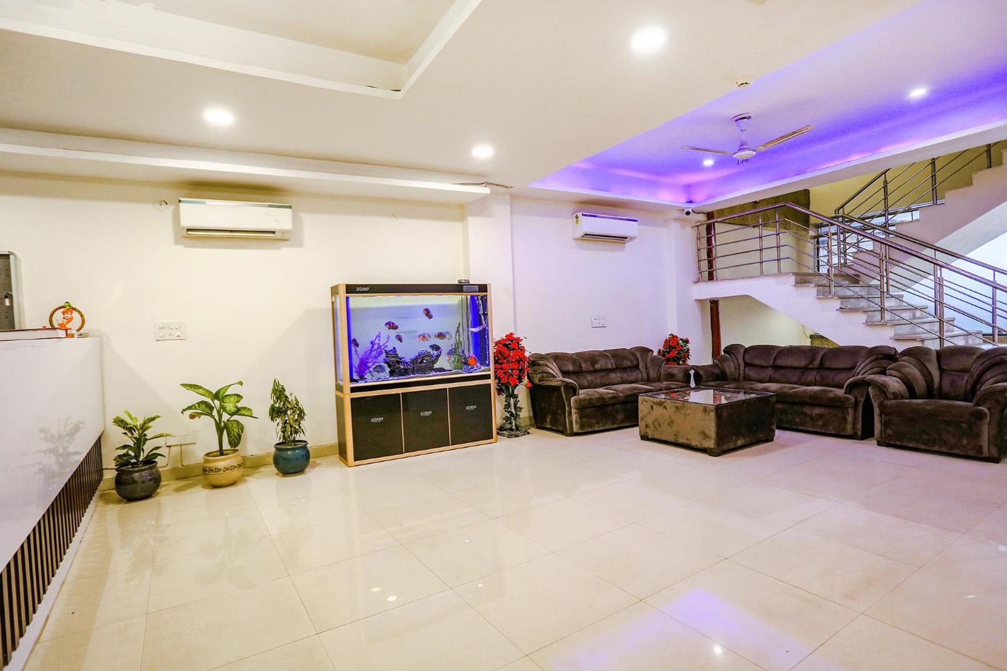 Fabhotel The Kiara Near Igi Delhi Airport 新德里 外观 照片